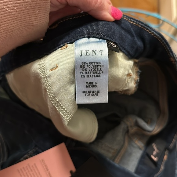 NWT Jen 7 short. Varying sizes. - Picture 6 of 6
